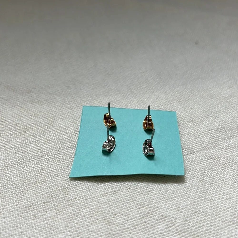 Set of 2 Flower Earrings